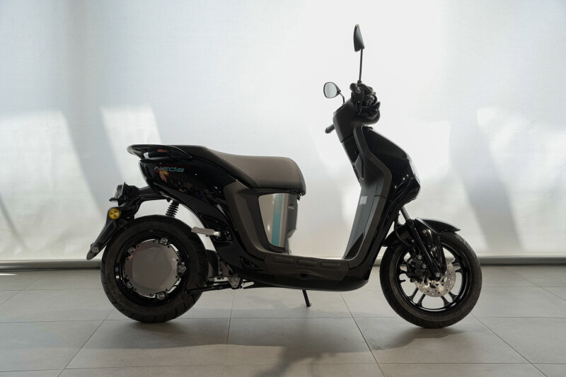 Yamaha NEO'S DUAL BATTERY