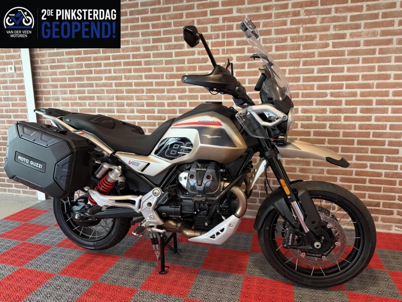 Moto Guzzi V85 TT Travel, Full Option, NIEUWSTAAT!!!