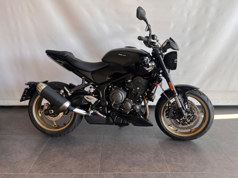 Triumph TRIDENT 800