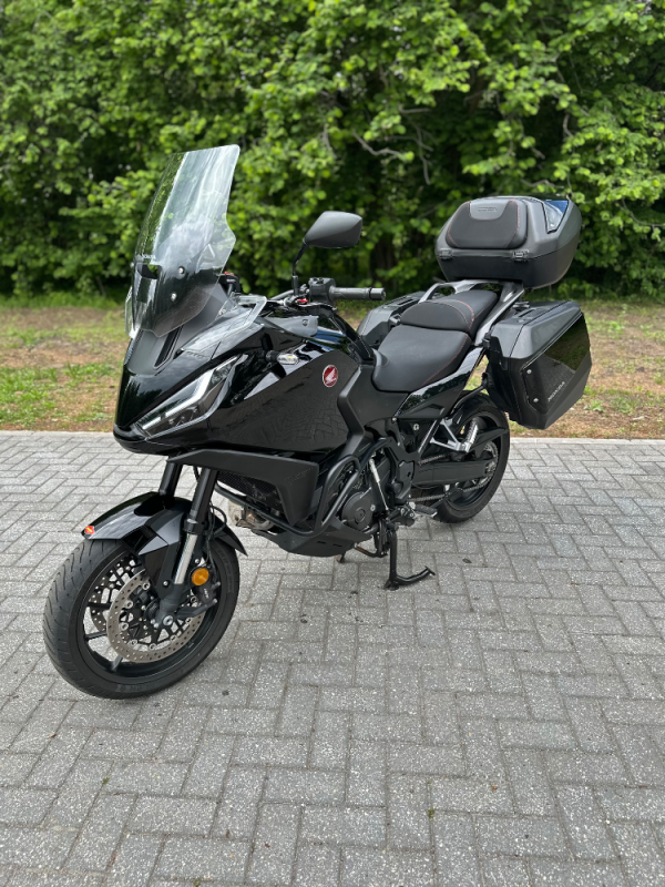 Honda NT1100