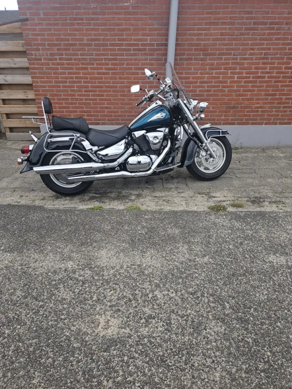 Suzuki VL1500 Intruder met extra's