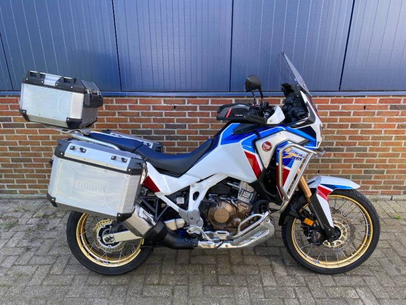 Honda crf 1100 africa twin