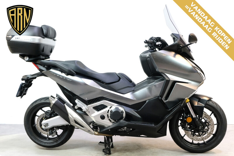 Honda FORZA 750