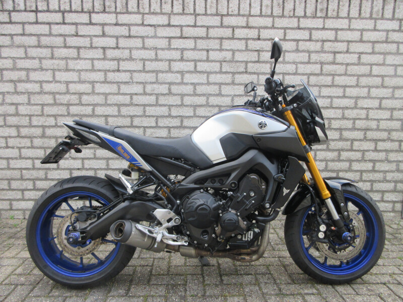 YAMAHA MT-09SP