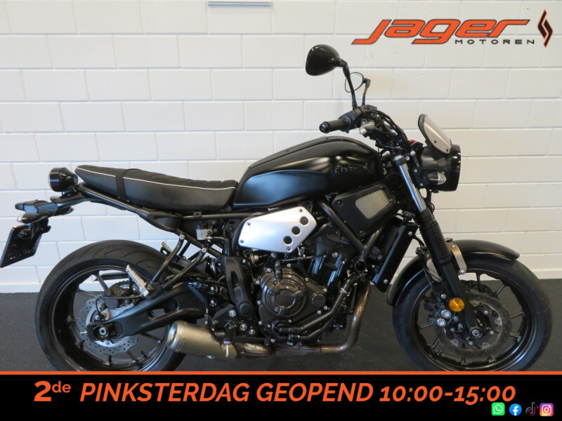 YAMAHA XSR 700 ABS BLACK-EDITION!