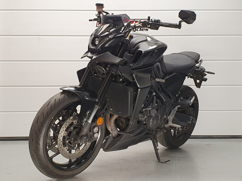 Yamaha MT 09 ABS YAMAHA MT 09 ABS