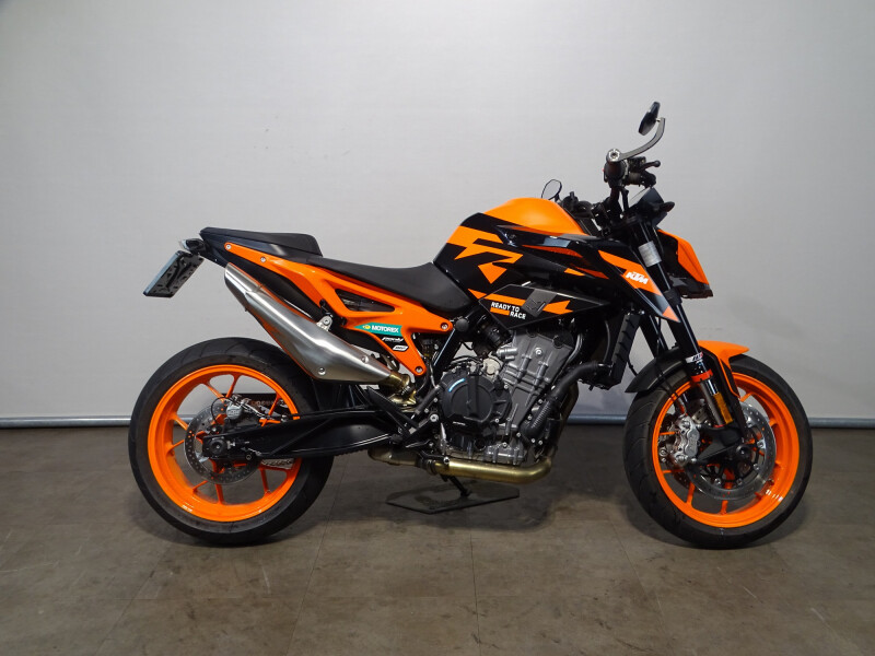 KTM 890 DUKE GP