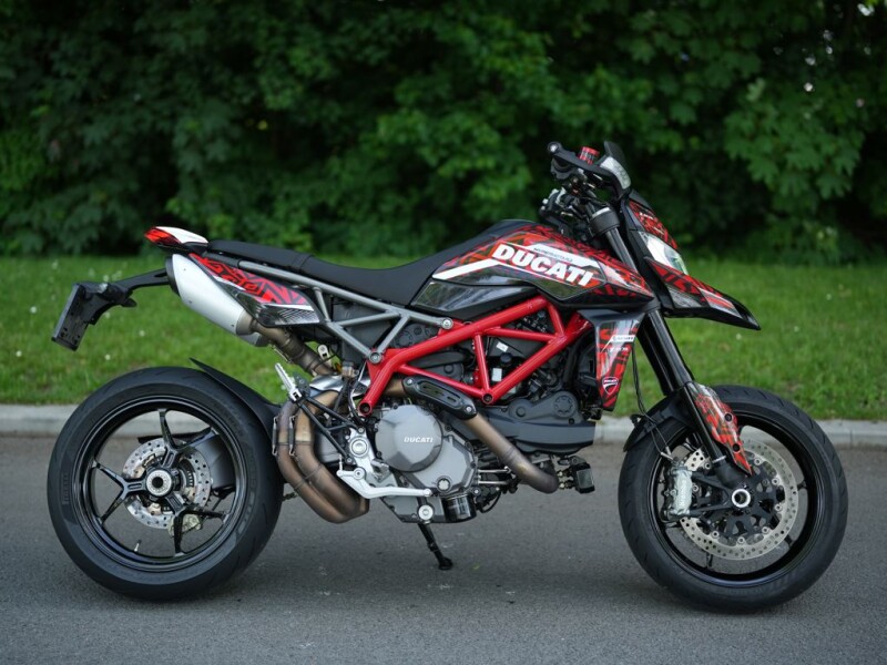 DUCATI HYPERMOTARD 950