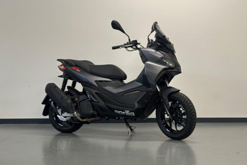 Aprilia SR GT 200