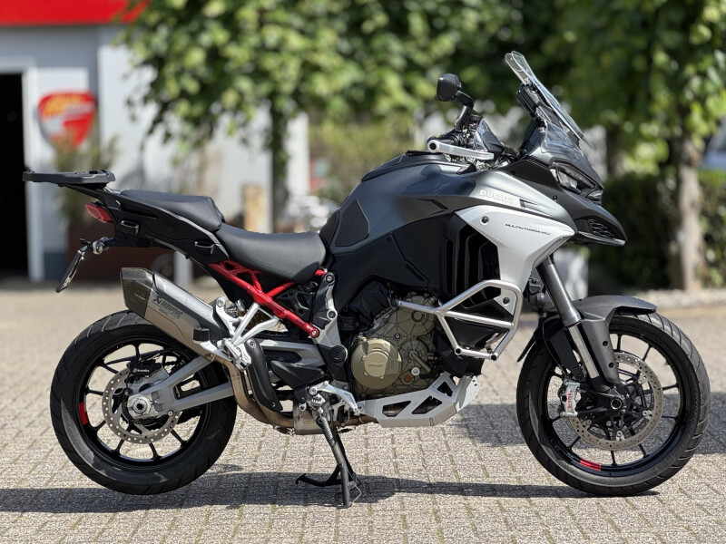 Ducati Multistrada V4S