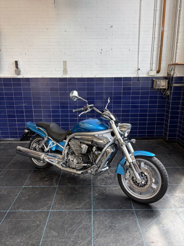 Hyosung Chopper Aquila 650