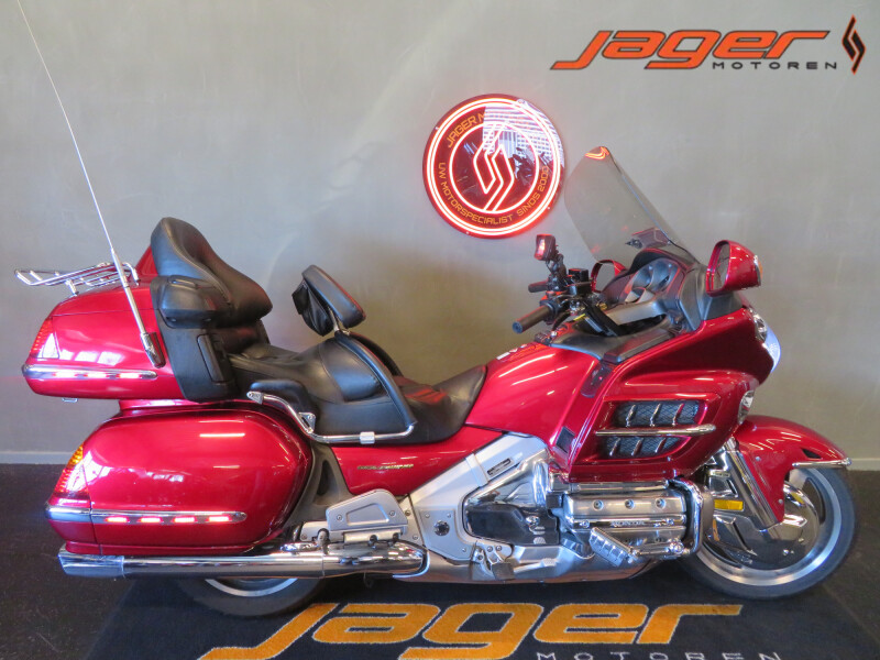 HONDA GL 1800 GOLDWING FULL!!