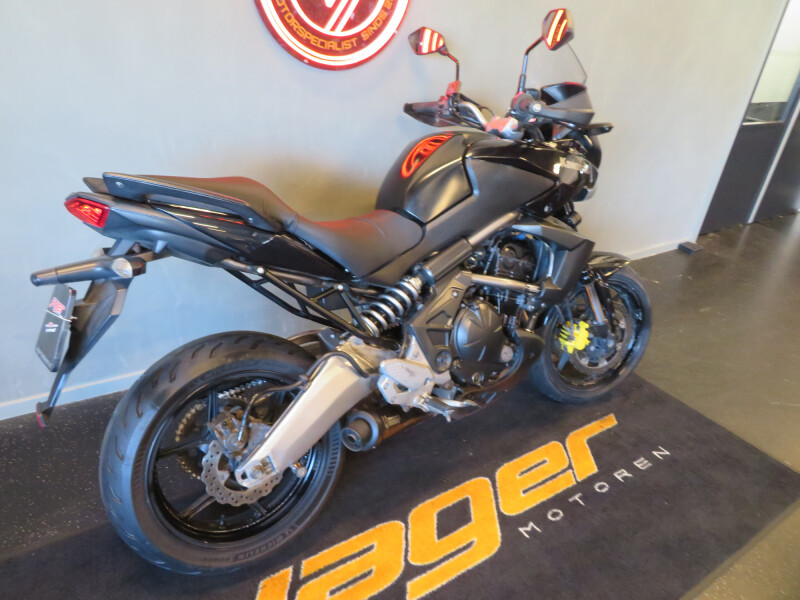 KAWASAKI VERSYS 650 BLACK EDITION! - € 3.850 - foto 3