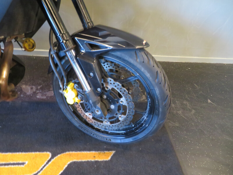 KAWASAKI VERSYS 650 BLACK EDITION! - € 3.850 - foto 7
