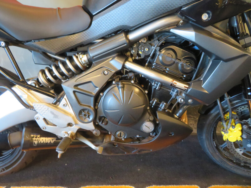KAWASAKI VERSYS 650 BLACK EDITION! - € 3.850 - foto 8