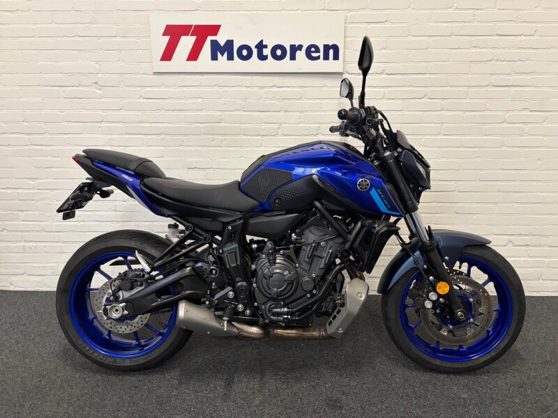 YAMAHA MT 07 - 2024