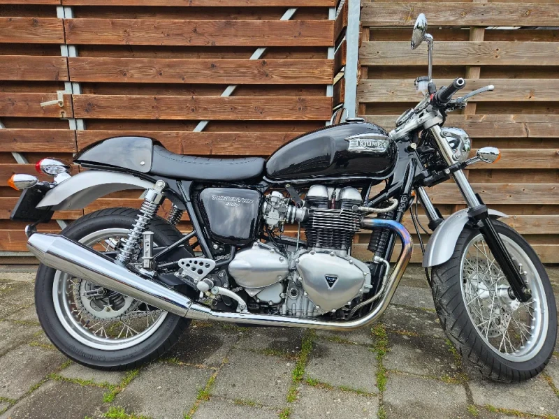Triumph Thruxton 900 Bonneville caferacer zeer goede staat!