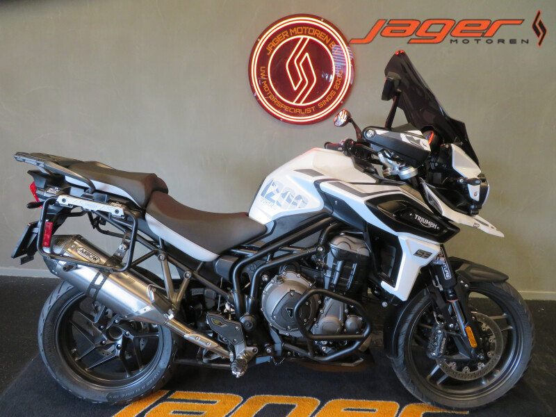TRIUMPH TIGER 1200 EXPLORER ALPINE ARROW