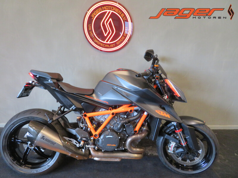 KTM 1290 SUPER DUKE SUPERDUKE AKRA