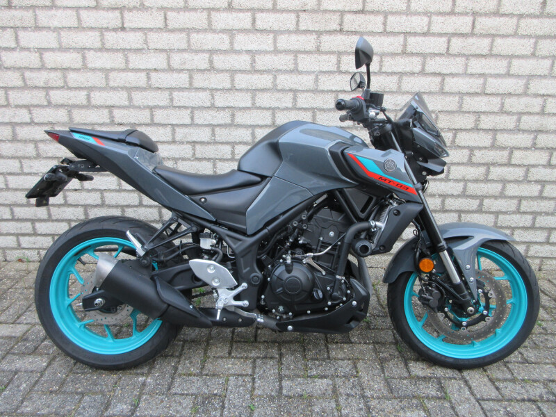 YAMAHA MT-03
