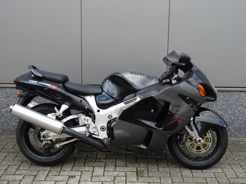 SUZUKI GSX 1300 R HAYABUSA