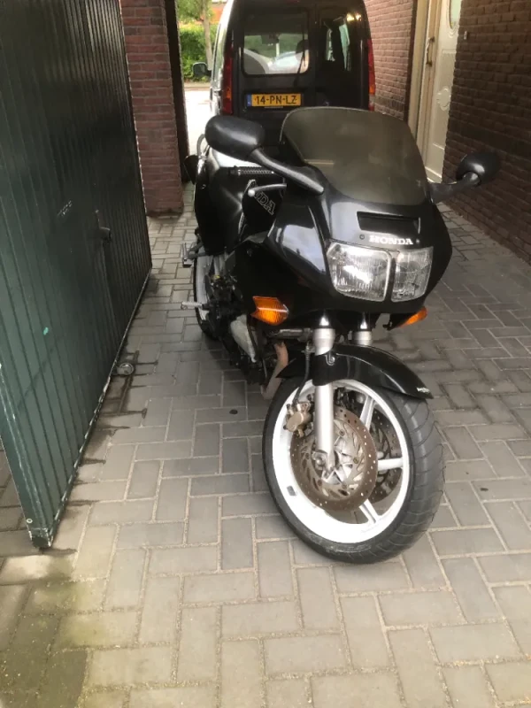 Oldtimer Honda VFR 750 F  bouwjaar 1991  km/st   €70000,