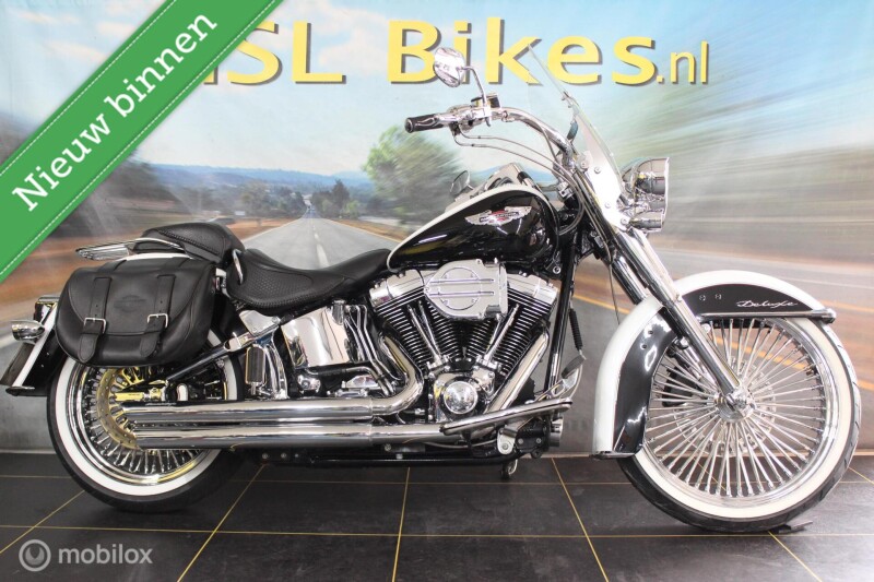 Harley Davidson 88 FLSTNI Softtail Deluxe