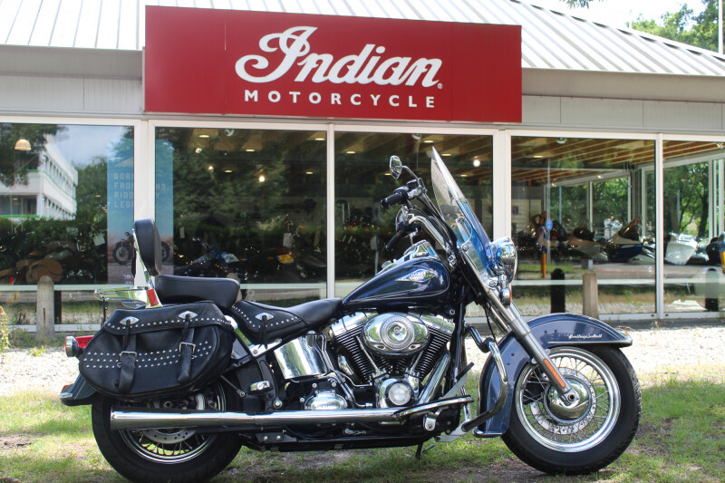 Harley-Davidson Heritage Softail  FLSTC Heritage Softail