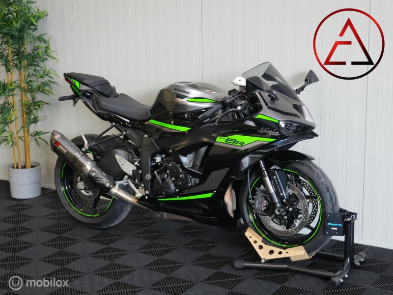 Kawasaki ZX-6R Performance 2024 | 8.923 km | Akrapovič