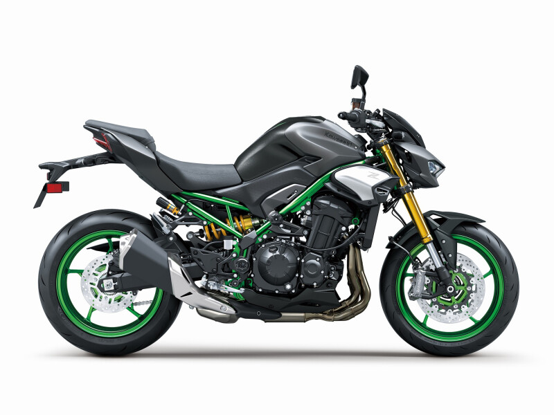Kawasaki Z900 SE PERFORMANCE AKRAPOVIC