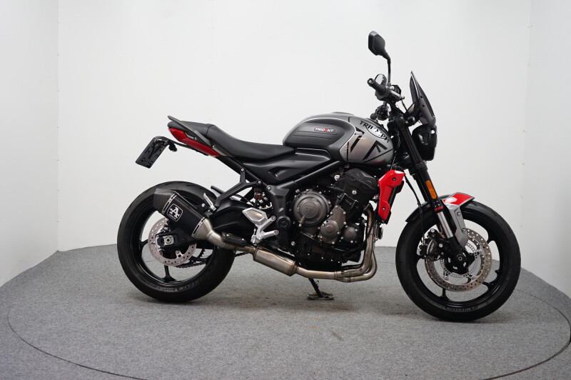 Triumph Trident 660