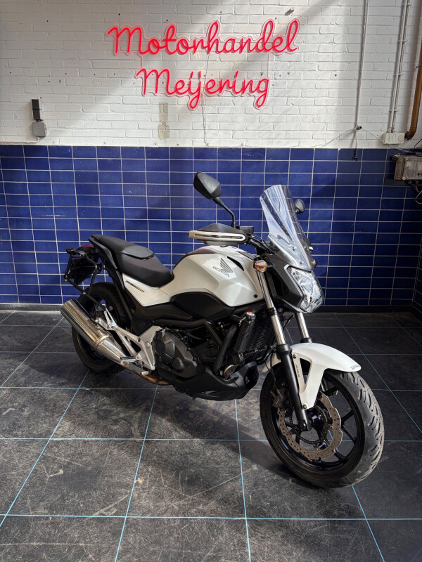 Honda Tour NC 750S ABS *Nieuwe banden