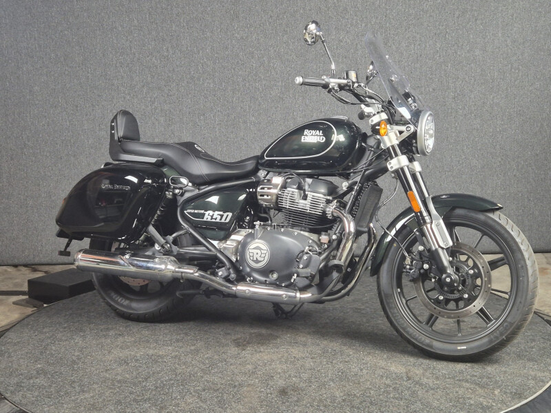 Royal-Enfield Super Meteor 650