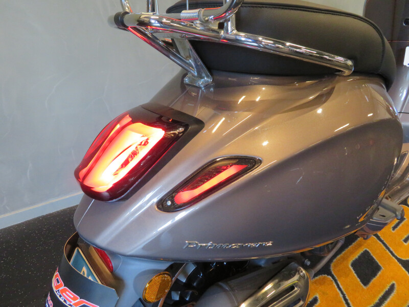 PIAGGIO VESPA PRIMAVERA 50CC 4T - € 2.850 - foto 7
