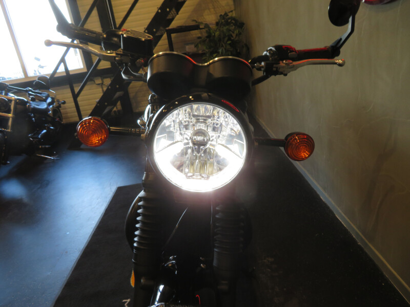 TRIUMPH BONNEVILLE T120 SUPER FRAAI! T 120 - € 9.950 - foto 4