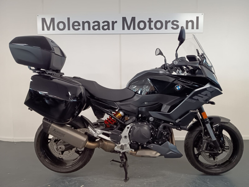 BMW F900 XR