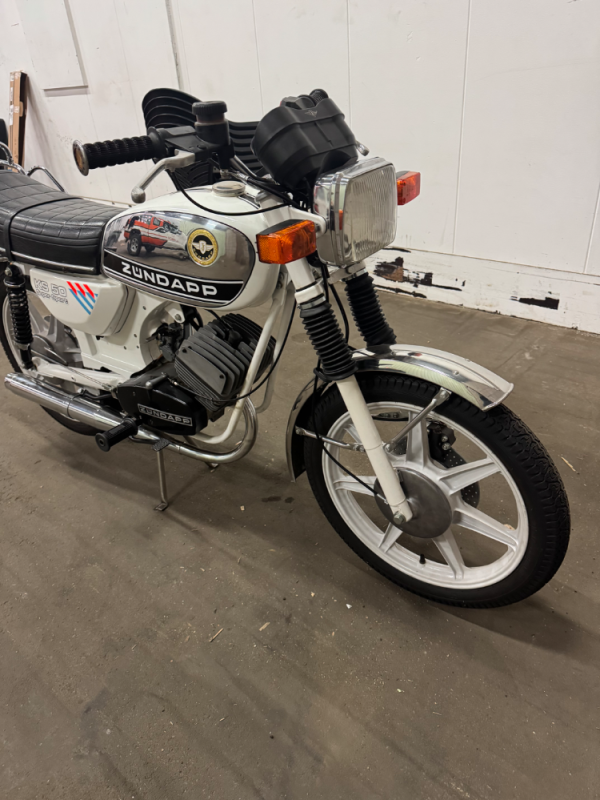 Zündapp KS50 super sport. ; ex politiemotor