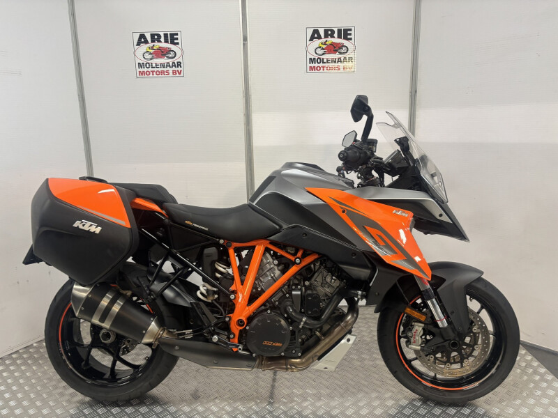 KTM 1290 Super Duke GT