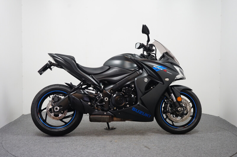 Suzuki GSX-S1000 FA