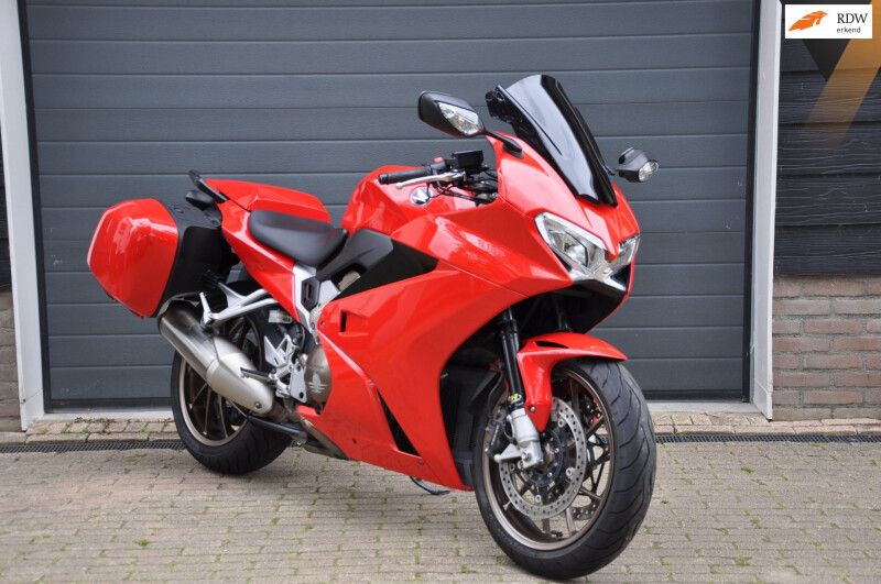 Honda VFR 800 F ABS koffers, handvatverwarming