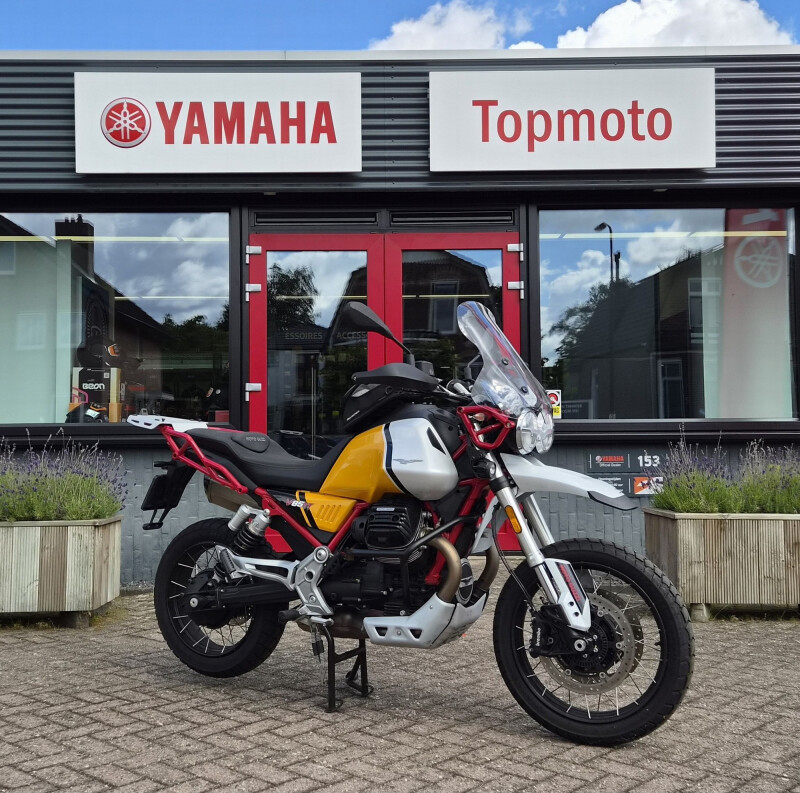 Moto Guzzi V85 TT Centenario
