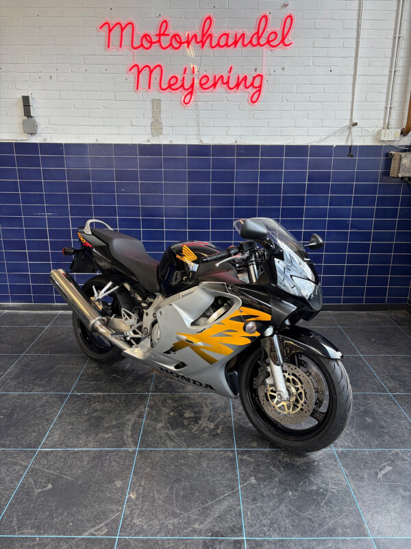 Honda Sport CBR 600F *Technisch super!