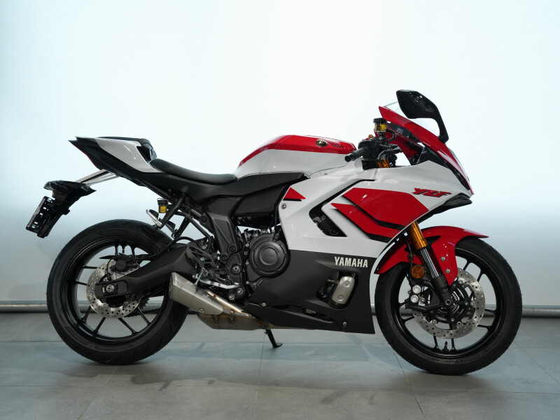 Yamaha YZF R7 70TH ANNIVERSARY
