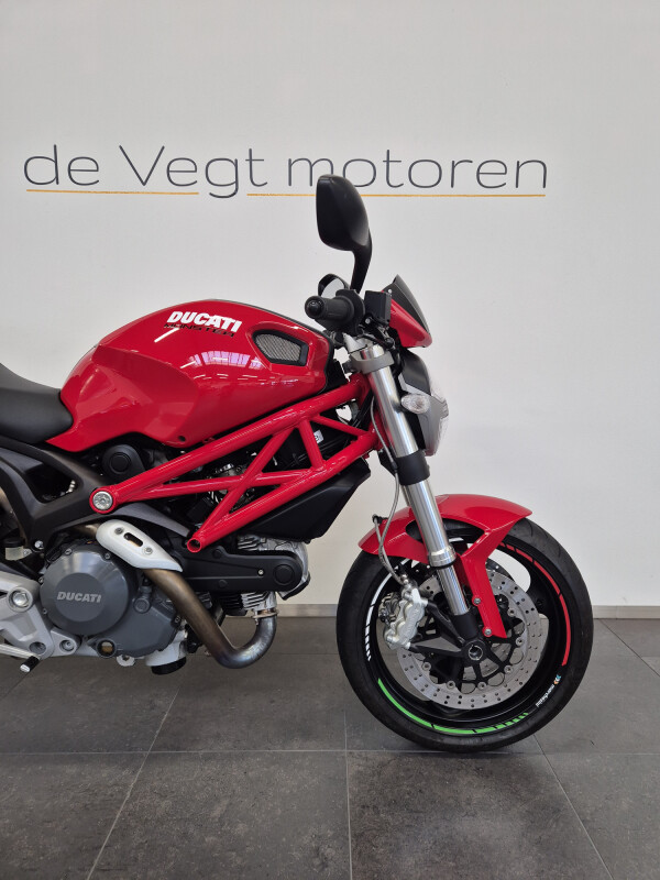 Ducati Monster 696 Monster696 Lage KM Nette Staat! - € 3.995 - foto 5