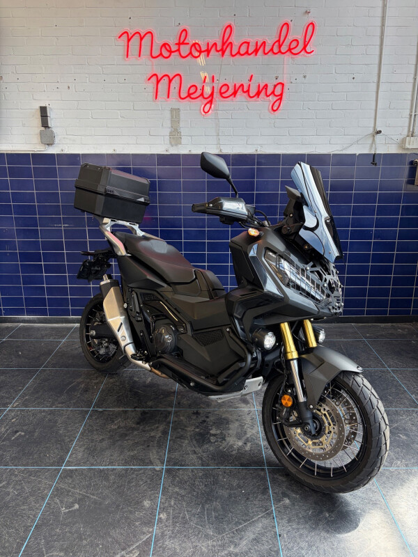 Honda Scooter X-ADV 750 MATT BLACK A2 35KW mogelijk 4000km NL motor