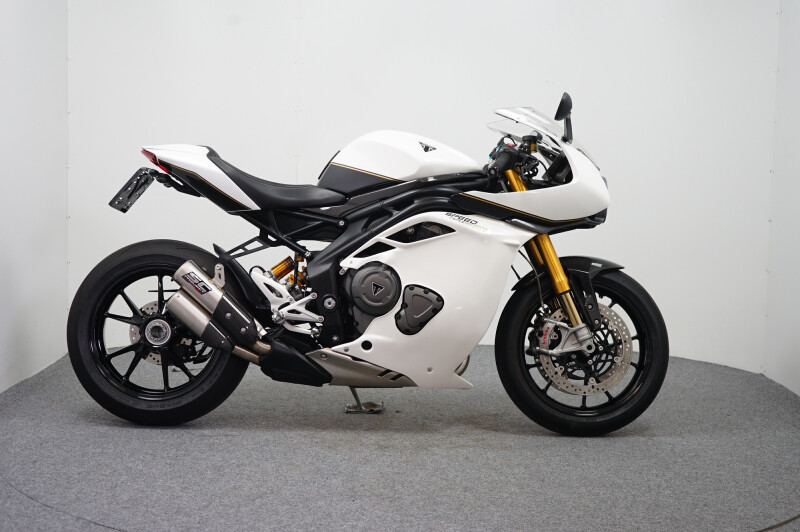 Triumph SPEED TRIPLE RR 1200 FULL FAIRING