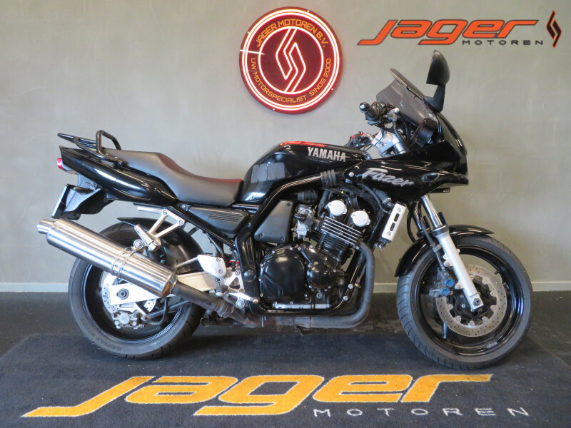 YAMAHA FZS 600 FAZER MOOIE MACHINE!