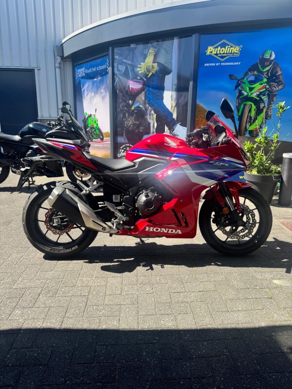 Honda CBR500RA
- € 7.390