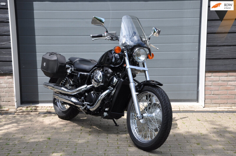 Honda VT 750 S Shadow 2350 km, leuke extra's