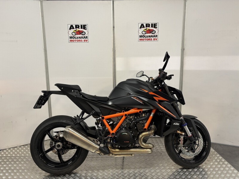 KTM 1390 SUPER DUKE R EVO